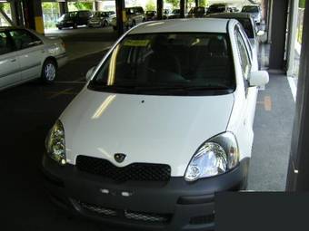 2003 Toyota Vitz