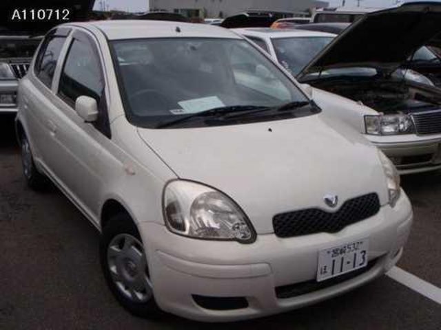 2003 Toyota Vitz