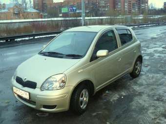 2003 Toyota Vitz