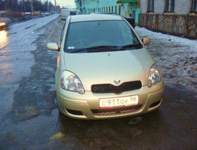 2003 Toyota Vitz