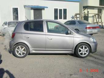 2003 Vitz