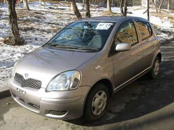 2003 Toyota Vitz