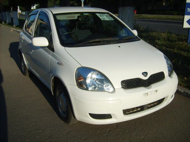 2003 Toyota Vitz