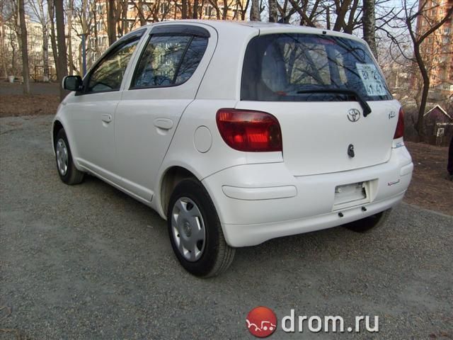 2003 Toyota Vitz