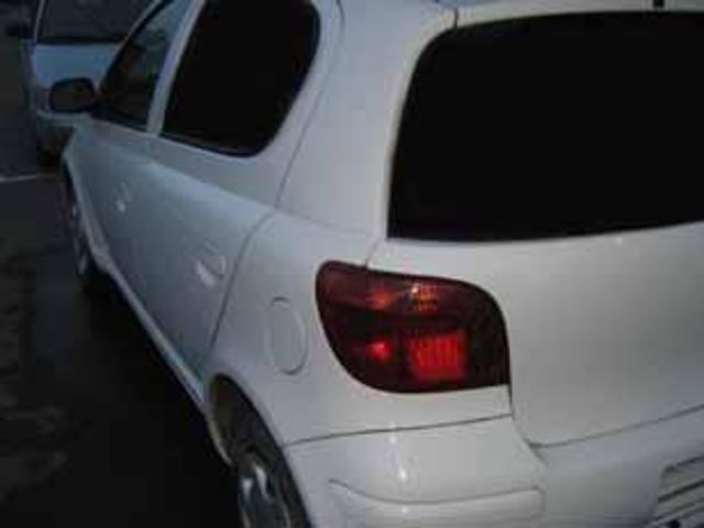 2003 Toyota Vitz