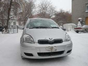 2003 Vitz