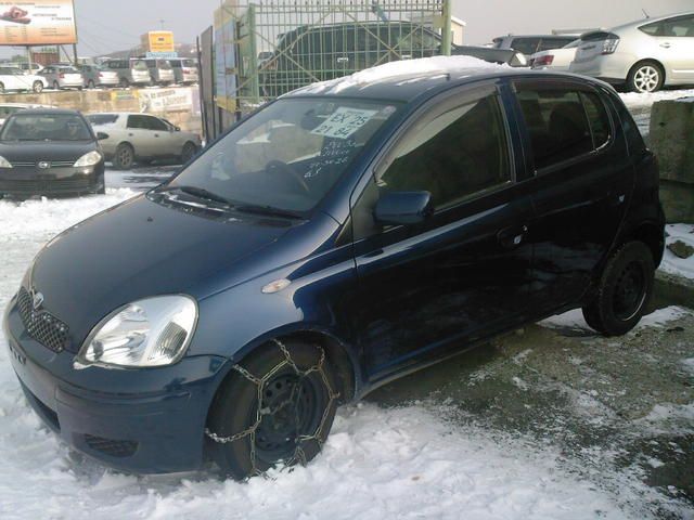 2003 Toyota Vitz