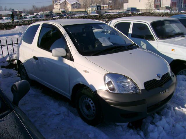 2003 Toyota Vitz