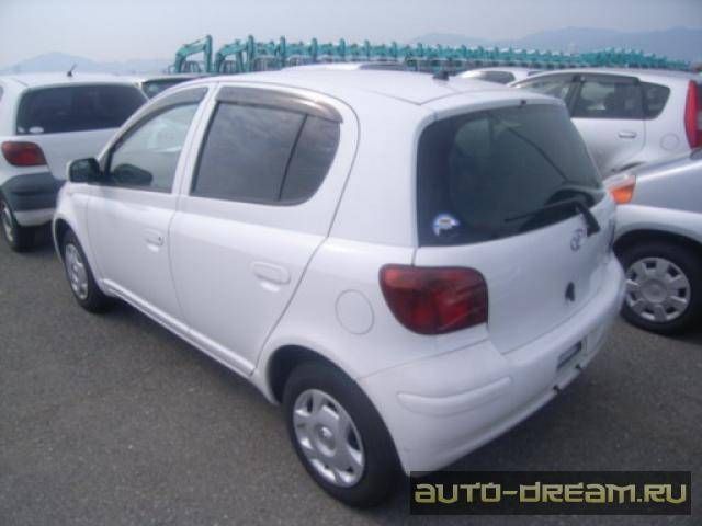 2003 Toyota Vitz