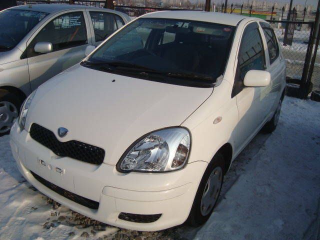 2003 Toyota Vitz