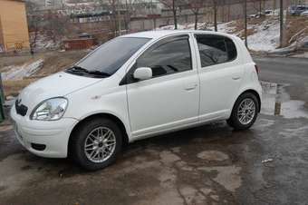 2003 Vitz