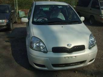 2003 Toyota Vitz