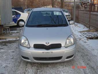 2003 Toyota Vitz