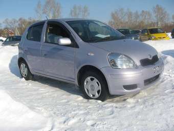 2003 Toyota Vitz