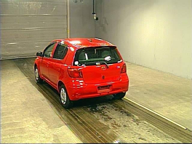 2003 Toyota Vitz