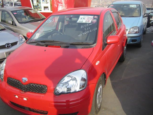 2003 Toyota Vitz