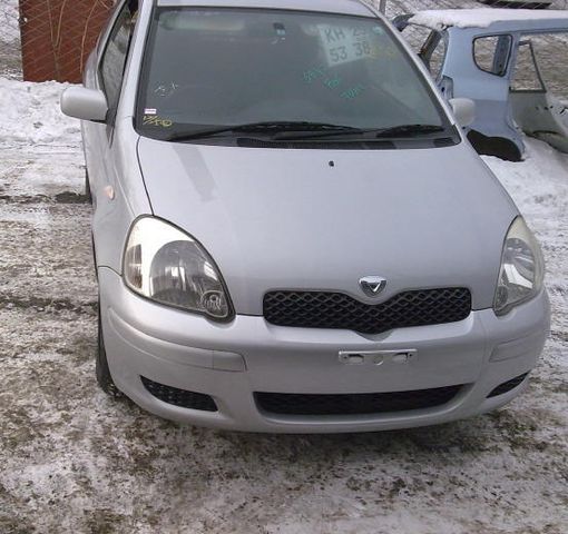 2003 Toyota Vitz