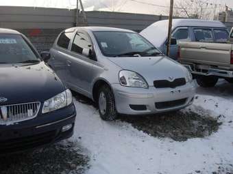 2003 Toyota Vitz