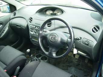 2003 Toyota Vitz