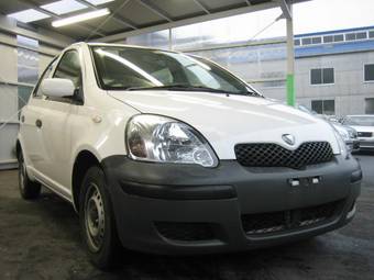 2003 Toyota Vitz Photos