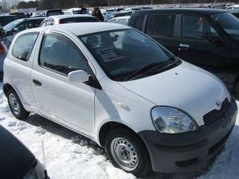 2003 Toyota Vitz Pictures