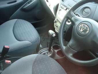 2003 Toyota Vitz Pictures