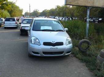 2003 Toyota Vitz