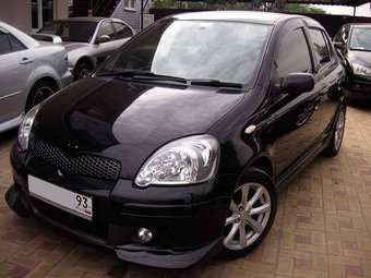 2003 Toyota Vitz Pictures