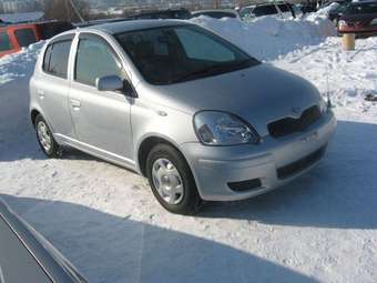 2003 Toyota Vitz