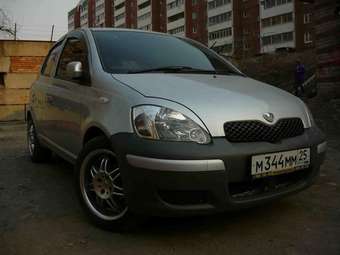 2003 Toyota Vitz Pictures