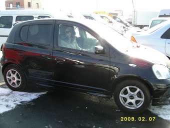 2003 Toyota Vitz