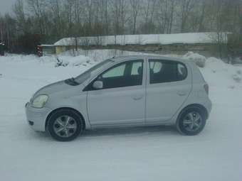 2003 Toyota Vitz Wallpapers