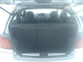 2003 Toyota Vitz Pictures