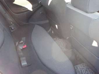 2003 Toyota Vitz Images