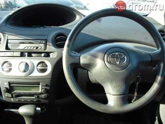 2003 Toyota Vitz Pictures