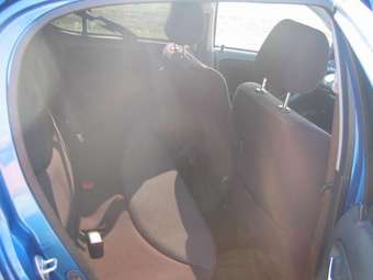 2003 Toyota Vitz Pics