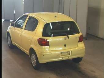 2003 Toyota Vitz Photos