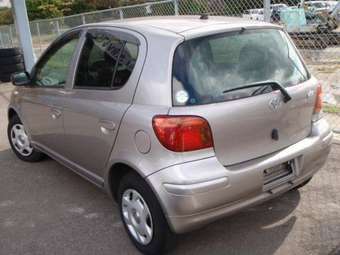 2003 Toyota Vitz Images