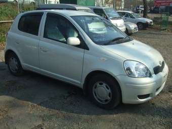 2003 Toyota Vitz Pictures