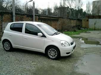 2003 Toyota Vitz Pictures