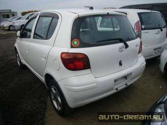 2003 Toyota Vitz Images