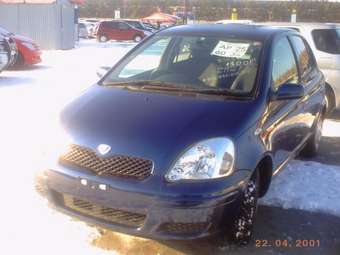 2003 Toyota Vitz Pictures