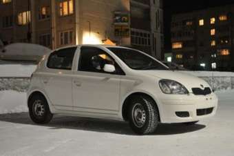 2003 Toyota Vitz Pictures