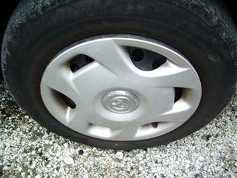 2003 Toyota Vitz Pics