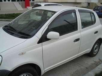 2003 Toyota Vitz Pictures