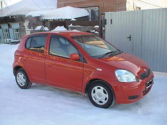 2003 Toyota Vitz Images