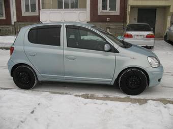 2003 Toyota Vitz Pictures