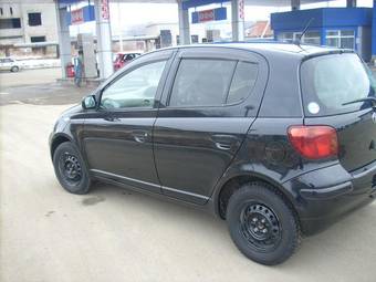 2003 Toyota Vitz Pictures