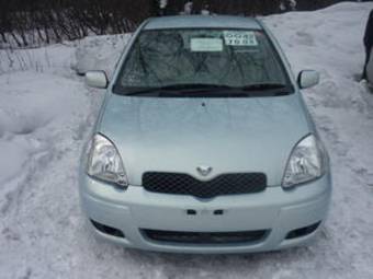 2003 Toyota Vitz Photos