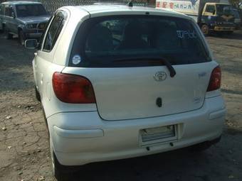 2003 Toyota Vitz Pictures